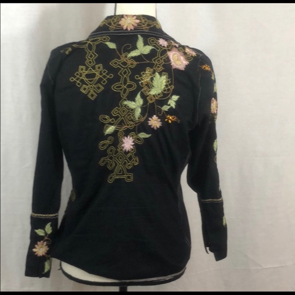 Johnny Was Embroidered Flare Sleeved Floral Blouse - Picture 2 of 7